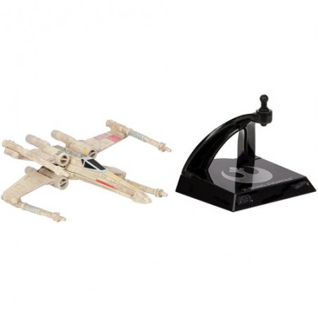 Hot Wheels Millennium Falcon échelle 1:50 – Vaisseau Star Wars Métal