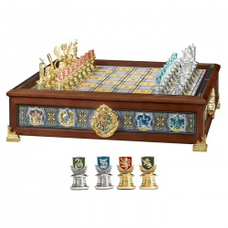 The Noble Collection -  Harry Potter: Quidditch Chess Set - Xadrez